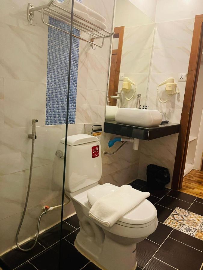 Hotel De Phnom-Penh
