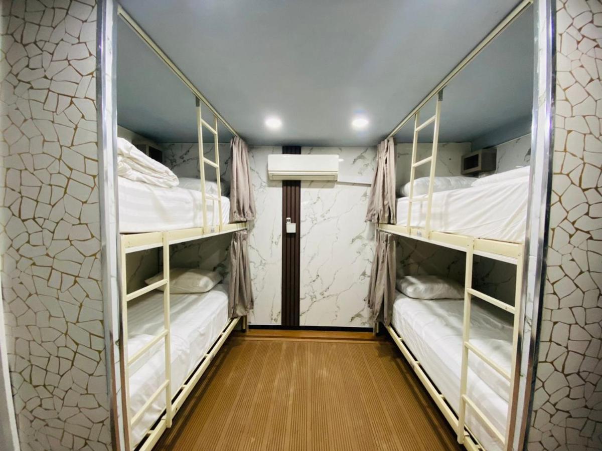 Hotel De 3*