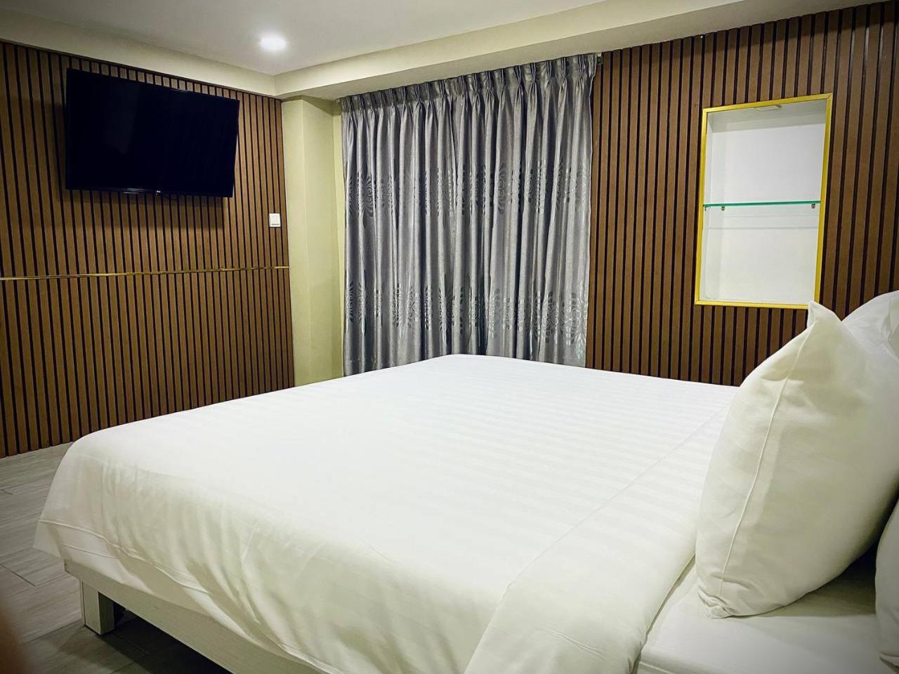De 3* Phnom Penh