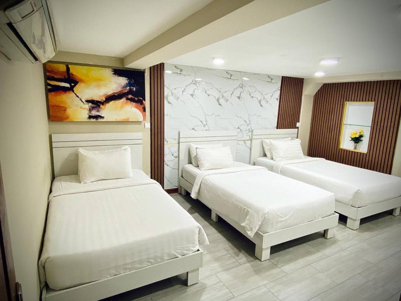 Hotel De 3*