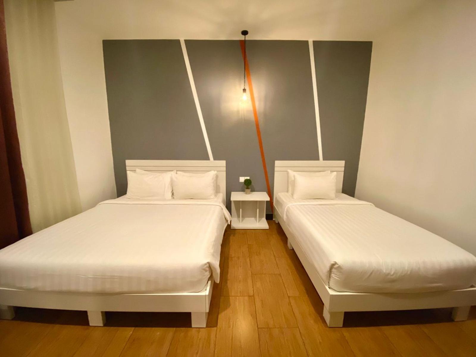 De Hotel Phnom Penh